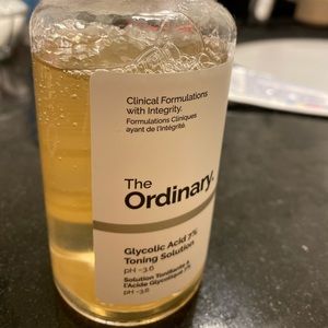 The ordinary glycolic acid toning solution